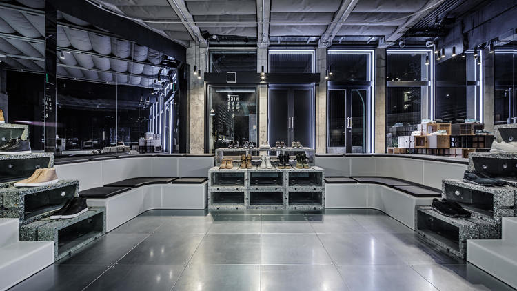 nikelab店铺地址英国,nikelab有线上店铺吗