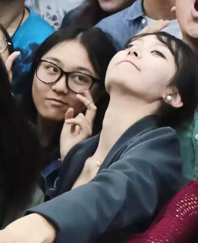 吃饭时直播，睡觉时赶路，《微能力者》校园宣传使出微能力！