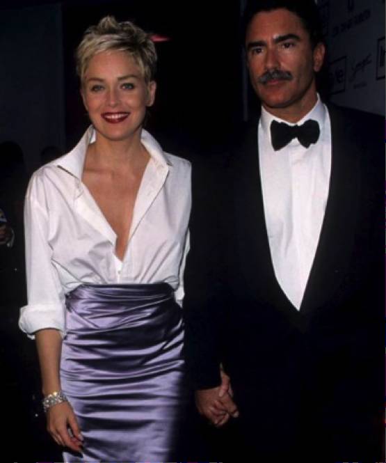 最惨国民品牌：连续7季收入下滑，关店数百：不加快速度会被干死