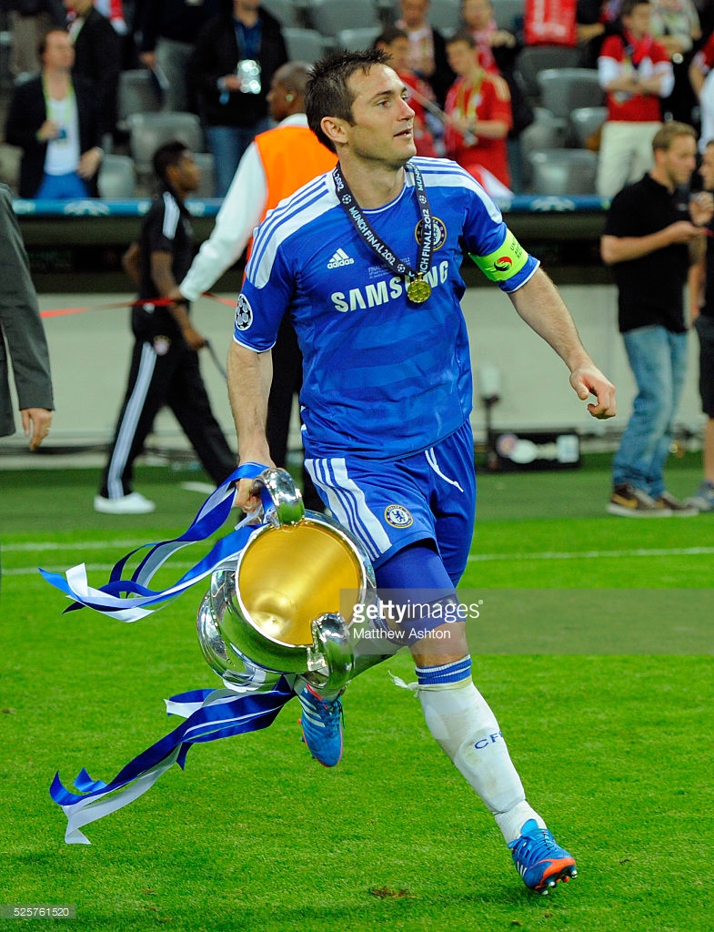 阿迪达斯足球球鞋测评,足球鞋选择nike还是阿迪达斯