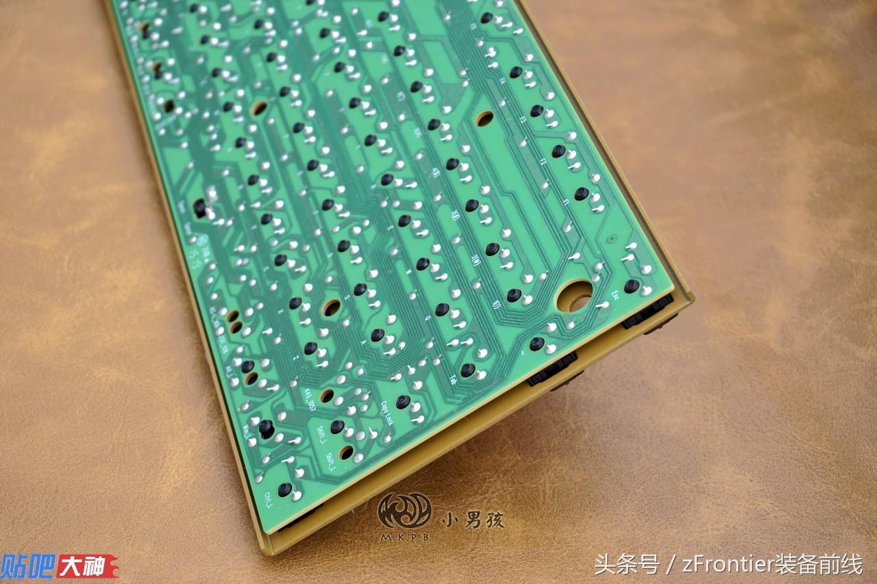 硬糖机械键盘classic评测,雷迦机械键盘评测