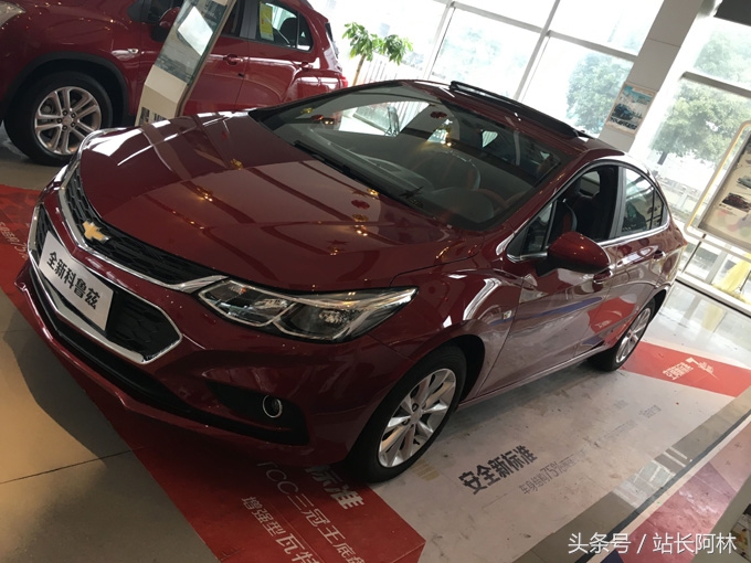 陪朋友去买车,现代悦动和科鲁兹哪个值得买