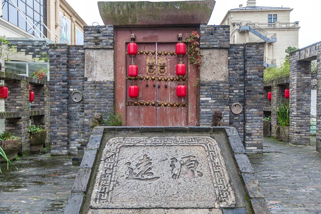 距离杭州仅30公里车程,距离杭州一小时车程的景点