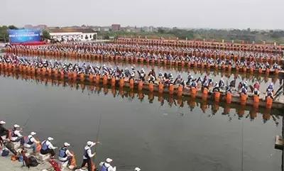 为什么钓鱼人都喜欢小浮漂,为什么钓鱼人喜欢鲫鱼