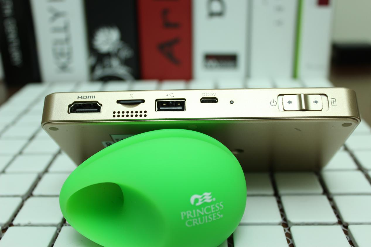 客厅观影革命，神画小媚评测体验