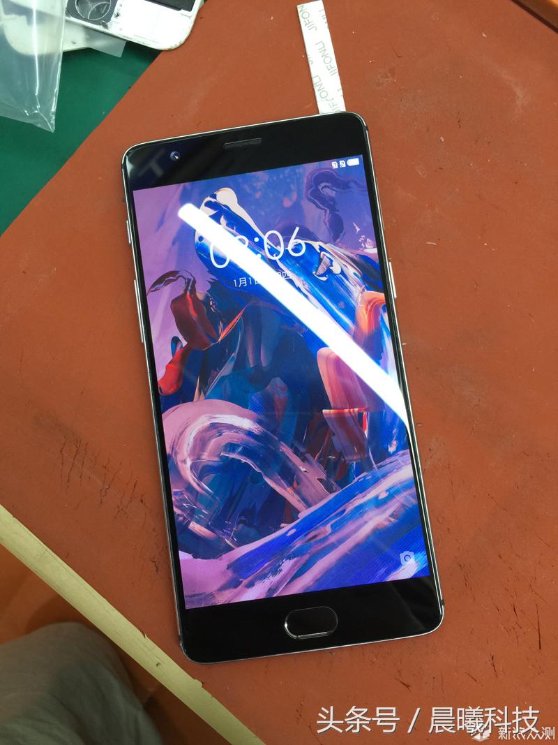 一加手机屏幕碎了维修,一加3屏幕拆解维修更换教程