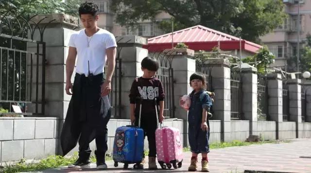 熊孩子到派出所哭诉,熊孩子到派出所报案