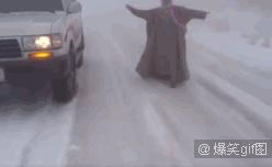 逗逼先僧：完了以后能不能给我舔舔，搞笑gif图片合集6