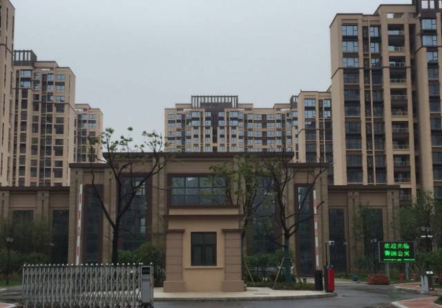 应届毕业生租单身公寓,毕业生如何租到适合自己的小公寓