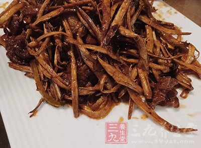 黄花菜中毒的症状及处理方法,黄花菜中毒是什么症状