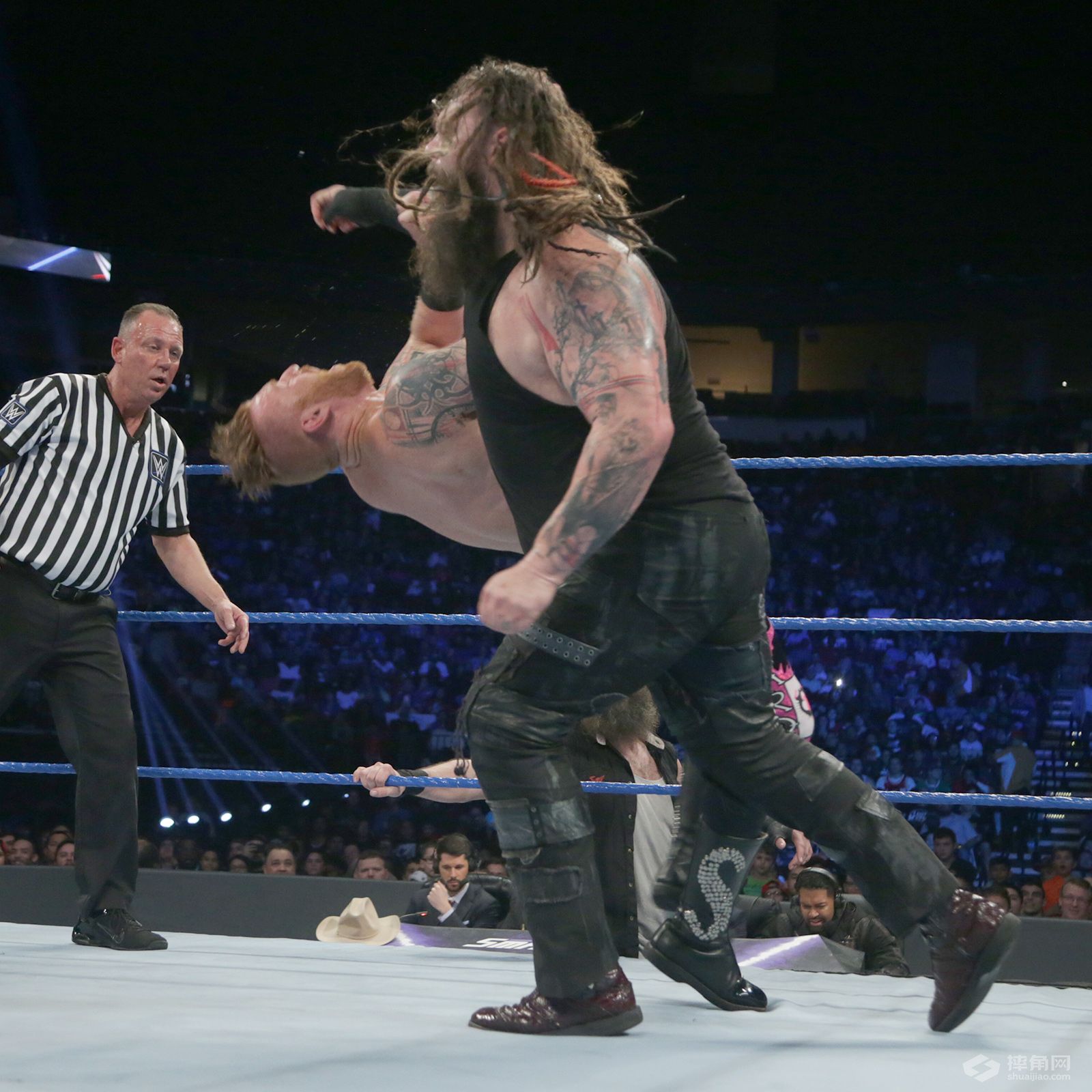 WWE驸马爷风云决战RVD！凯恩抛摔毕雪夫获全场欢呼！