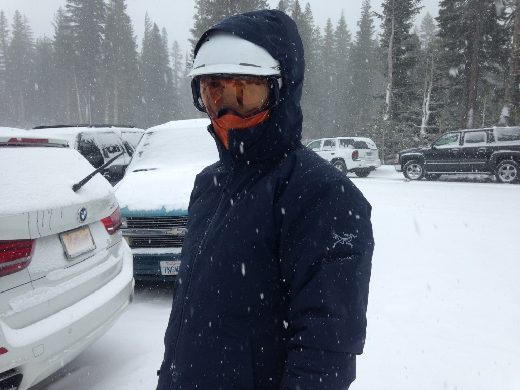 滑雪服品牌推荐单板,ak滑雪服什么品牌