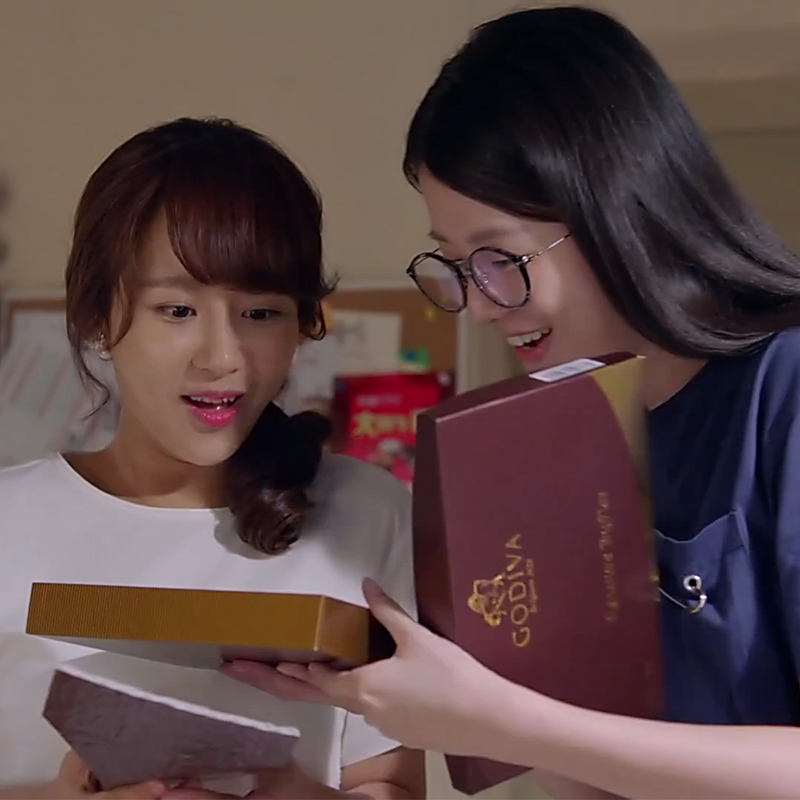 《蜗牛》《欢乐颂》都有她，王子文的最爱，GODIVA什么来头