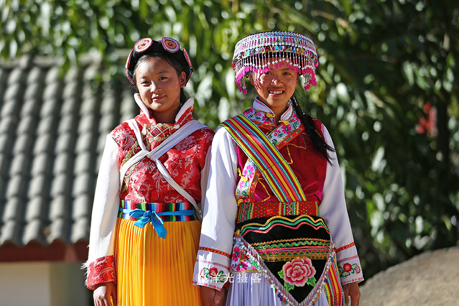 这个民族的祖先因战败被迫流离失所，却创造出世界上独一无二奇迹