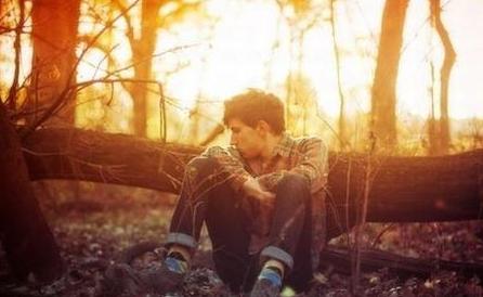 友情和爱情同时存在伤感文案,关于友情适合发qq空间的说说