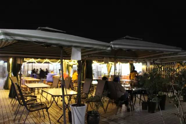 成都锦城学院大学最大食堂,川大锦城学院7个食堂