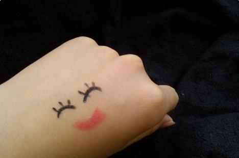 卸妆产品哪个最不伤皮肤,不用专业卸妆产品卸妆的危害