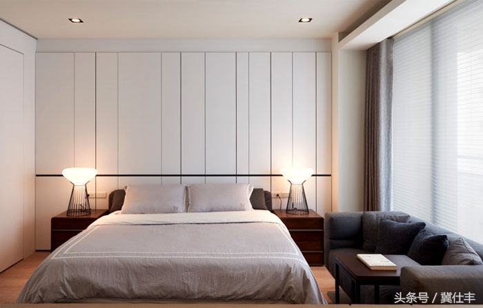 电视墙原来还可以这样：电视机内嵌，轻松看投影，不再是难题