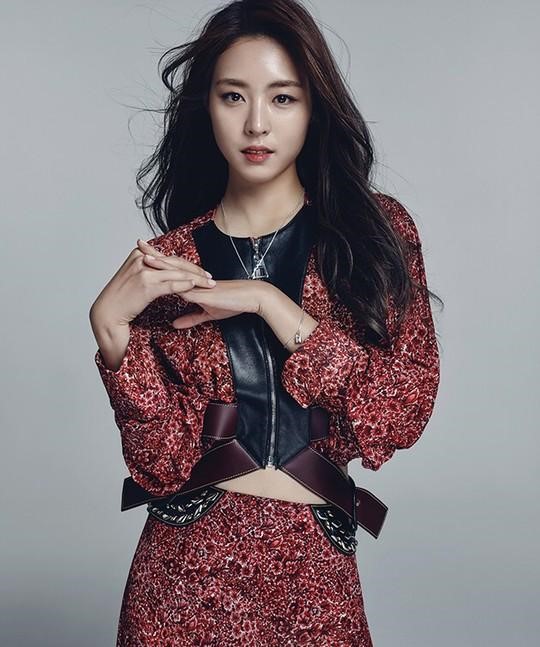 相亲季|学欧尼这样戴珠宝减龄柔美成功100%