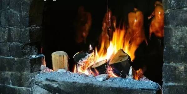 「美食探店」这家等吃鸭子的人天天都排到了胡同口,真的这么美味?