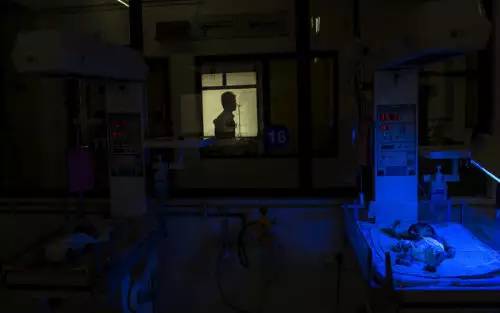 脑损伤新生儿早期干预,新生儿脑损伤干预手法