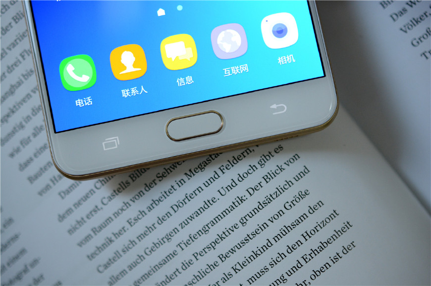 三星galaxyc9pro什么配置,三星galaxyc9pro好吗