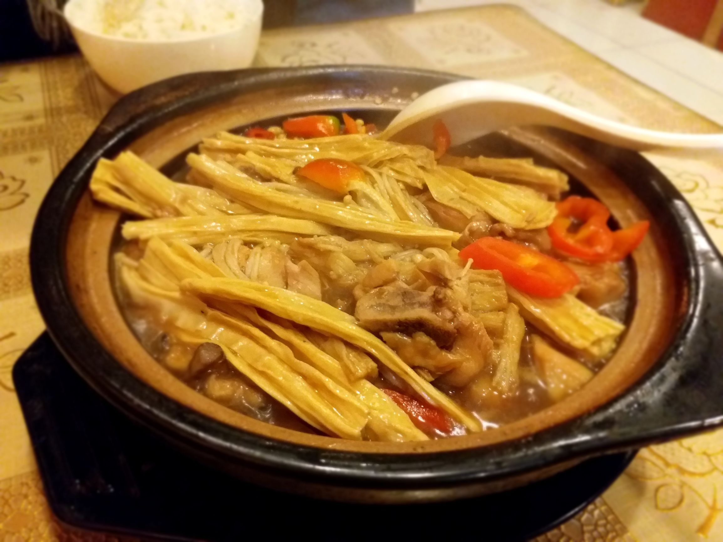 巨屏三星手机,三星c9pro用了7年了