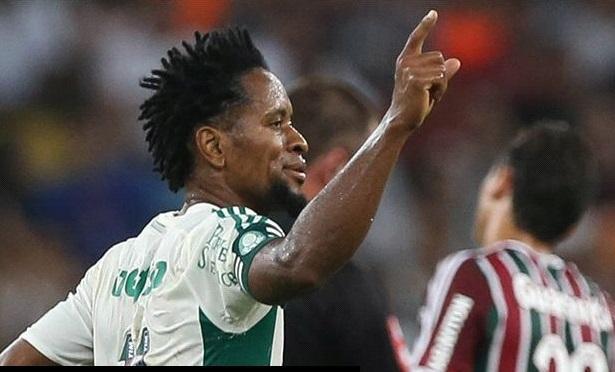 效力过皇马拜仁的球员有哪些,36岁的他依然坚持踢球