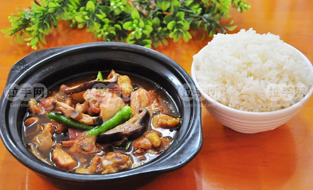 新晋王者,以“一只鸡”轻松击败沙县小吃、兰州拉面