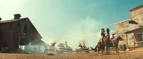 这部边看边吐的翻版《七武士》，最终还是让我燃起