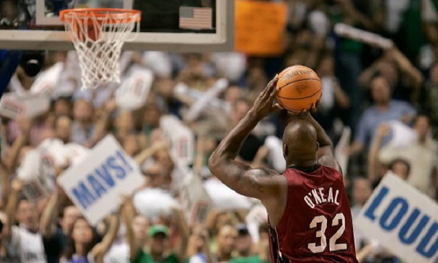 nba球员飞吻庆祝动作,nba奇葩投篮姿势2k