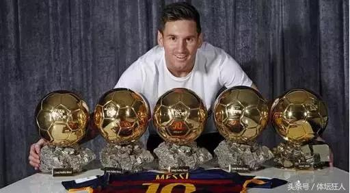 世界足球先生获胜者,世界足球对战外星人足球