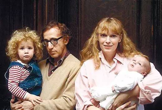 每个女神的背后都有一个人,每一个女神后面都有一个男神