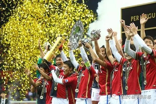 世界足坛20大奇葩时刻,范佩西罗本最后一届世界杯