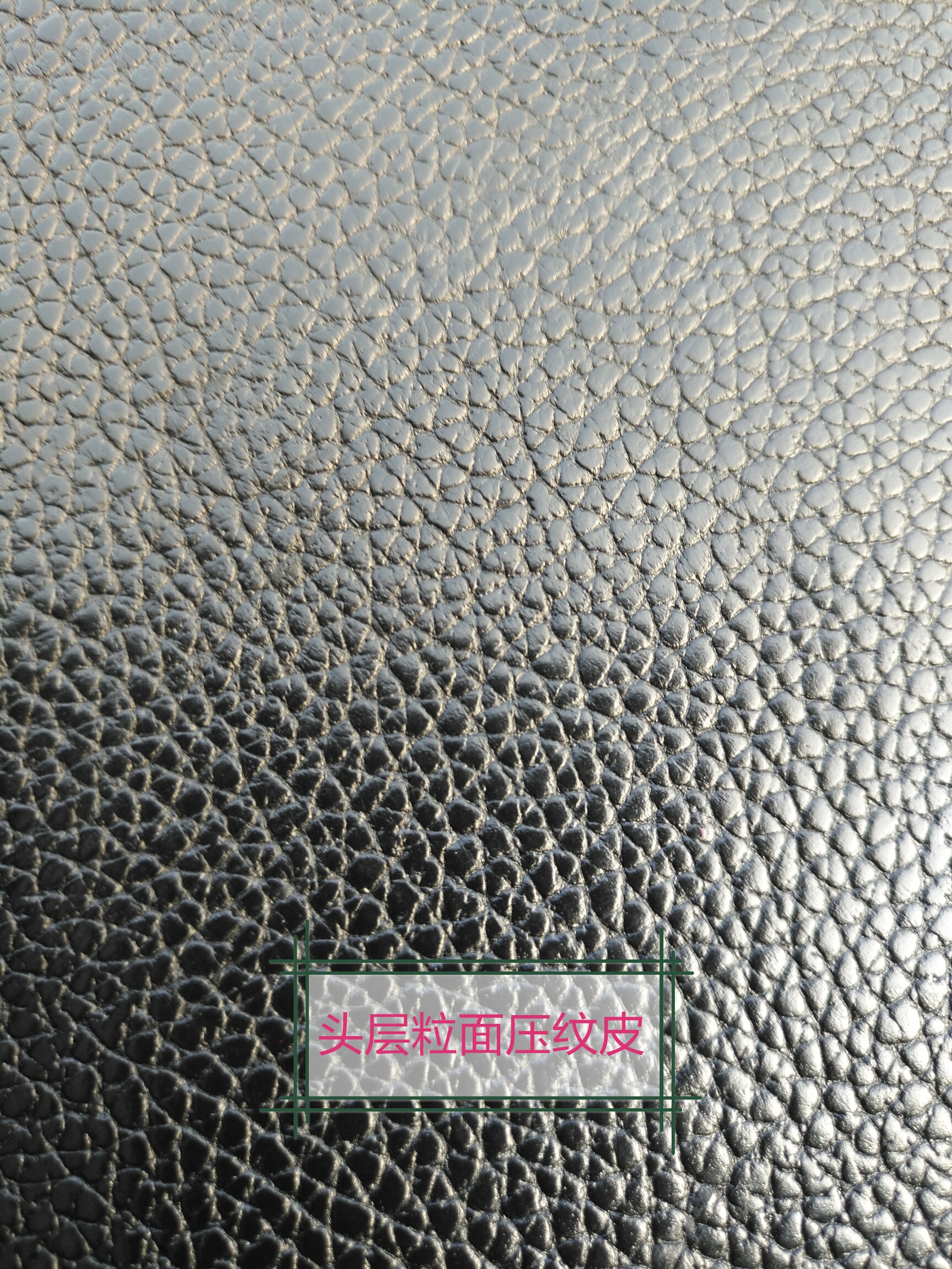 包包面料选择有讲究,品牌包包推荐面料