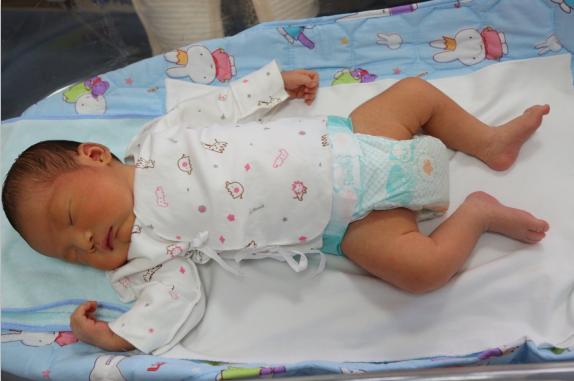 42岁产妇喜获8斤3两二宝，向怀二胎孕妈分享生产经验