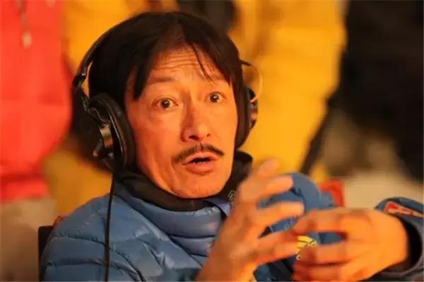 电影配乐大师，王家卫早期老板，香港电影全才小胡子