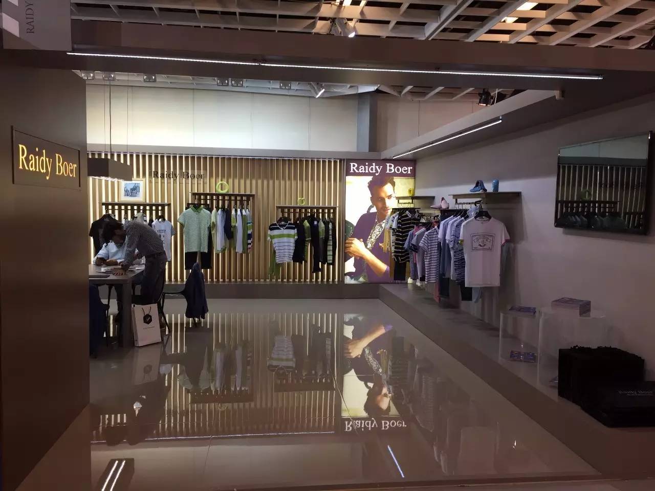 鑽ｈ獕鑾峰,鑽ｈ獕寰楀