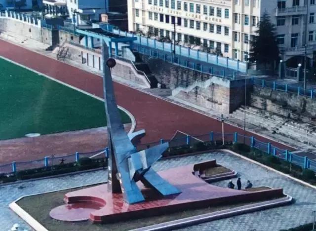 Hello!眉山车辆厂!只有东北人能看懂!