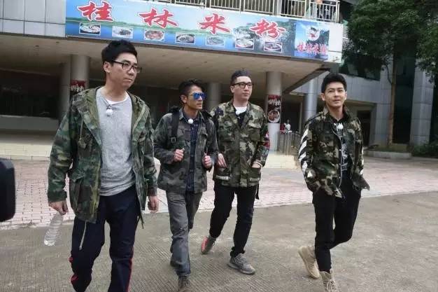 《我们十七岁》《食在囧途》双叠播！听说今晚的浙江卫视好看到停不下来