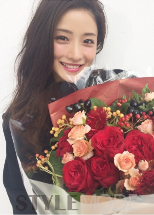 石原里美眼妆画法教程3ce,懒人眼影一抹成型石原里美