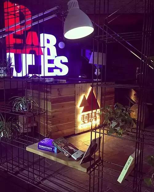 办公室书柜怎么设计好看,办公室书柜现代装修设计图