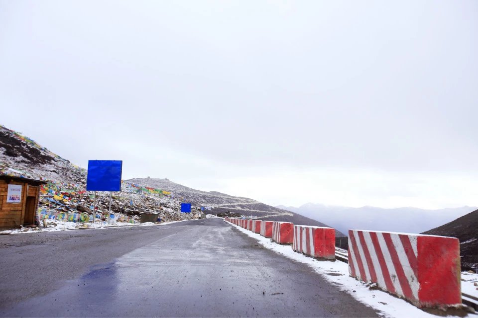 穿越色季拉山口吃到酸臭的牦牛奶渣（二）