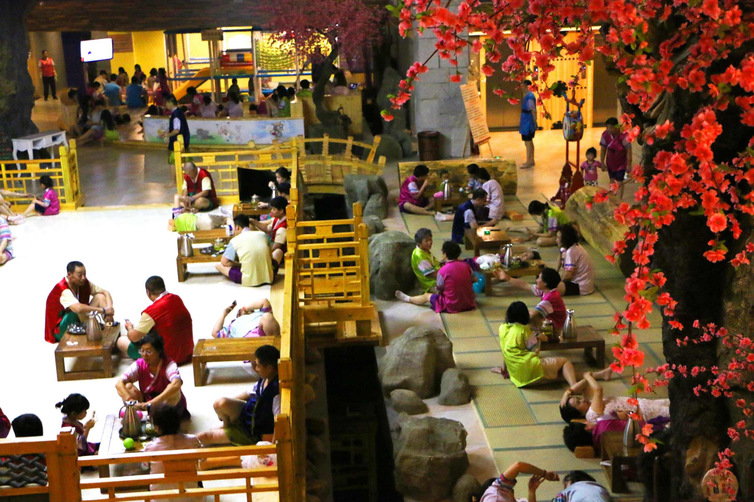 沈阳汗蒸吃喝玩乐一体,适合情侣去的汗蒸沈阳