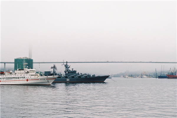 海参崴铁路的尽头,海参崴火车站到国内哪里