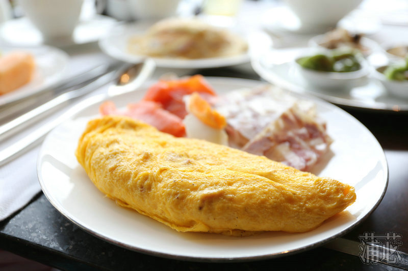 澳门旅游塔蹦极吃东西 (澳门旅游塔笨猪跳)