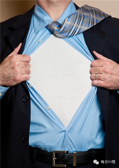 正装怎样穿不像推销员,正装怎么穿才不像卖房的