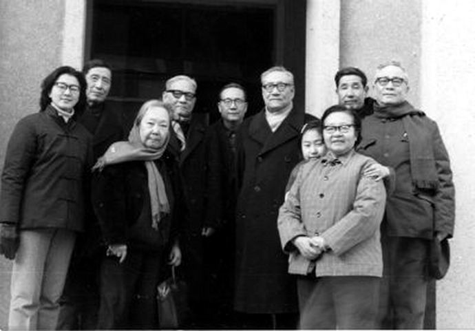 世家子说相声除了冯巩还有一位，宁可被判家族也要师从张寿臣学艺