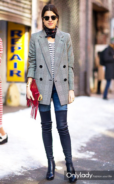 凯特王妃蓝色丝巾,凯特王妃戴丝巾