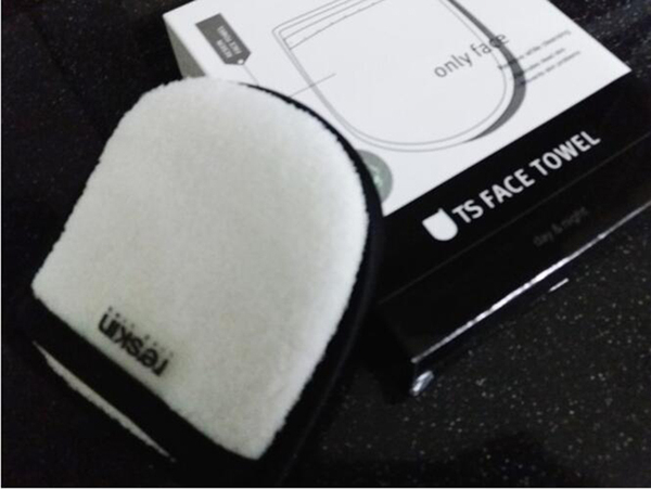 右脸长痘痘是什么原因_怎样快速消除痘痘